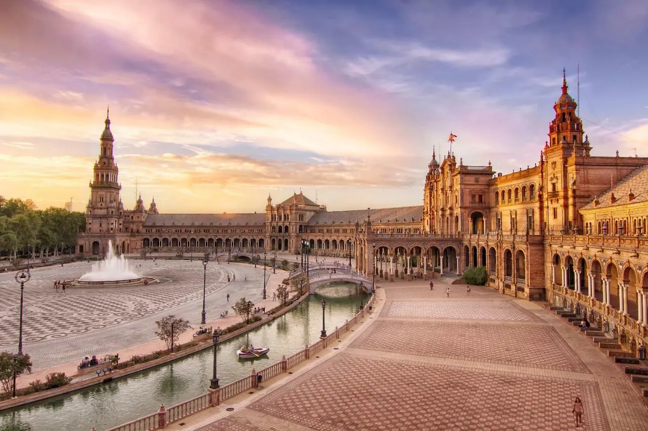 Apartamentos Plaza Nueva Seville Apartment